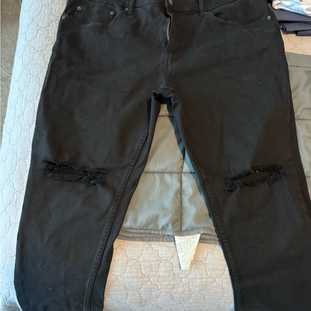 Original use slim black jeans
